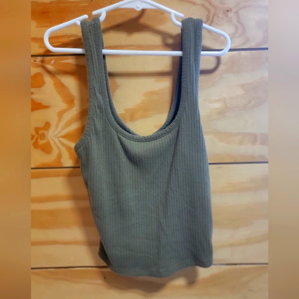 Tillys tank top